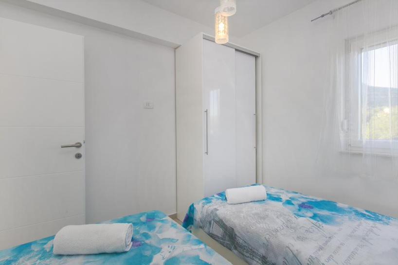 Gabi Apartment Grebastica Luaran gambar