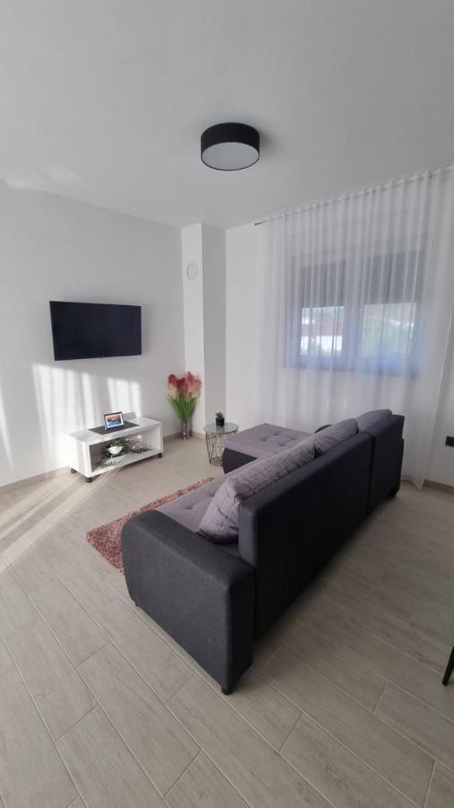 Gabi Apartment Grebastica Luaran gambar