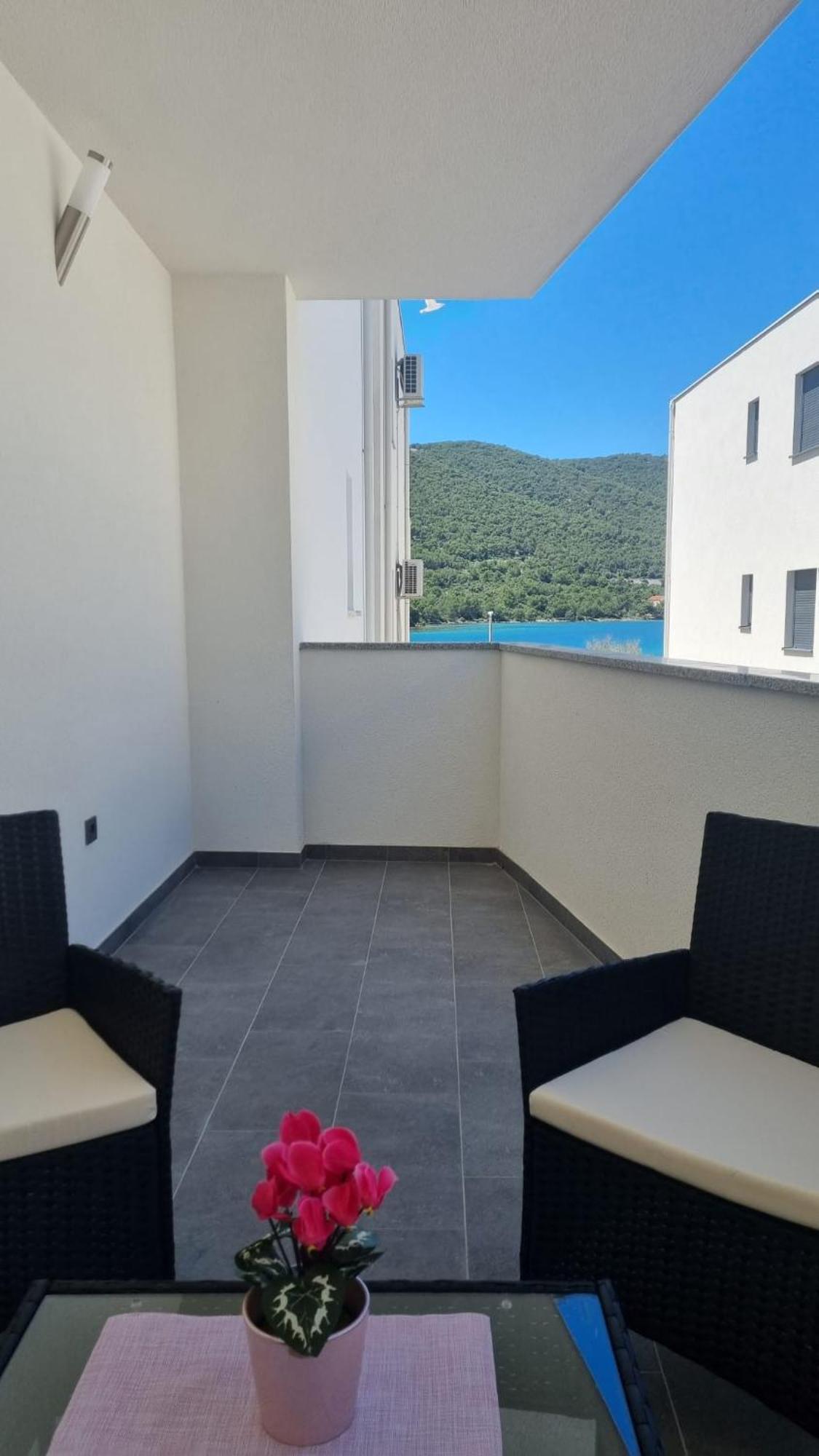 Gabi Apartment Grebastica Luaran gambar