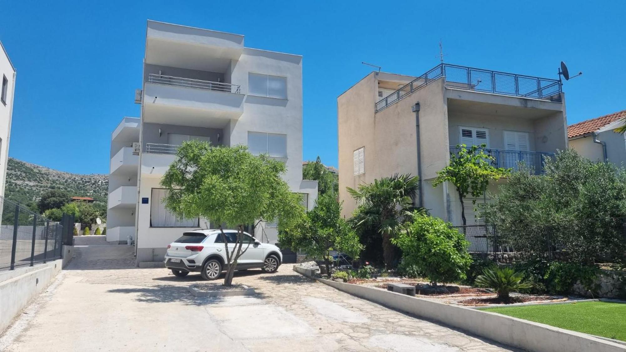 Gabi Apartment Grebastica Luaran gambar